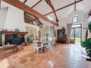  Maison � vendre 8 pi�ces 228 m�