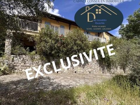   Villa avec vue, piscine et double habitation sur 1 255 m� de ter Maison - 7 pi�ce(s) - 162 m�