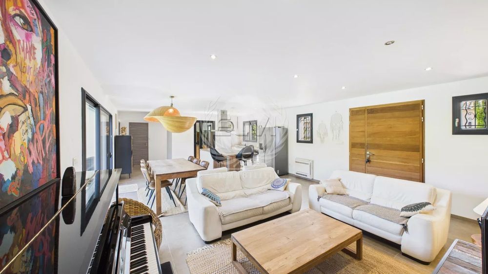 � vendre  Maison Le Plan-de-la-Tour (83120)