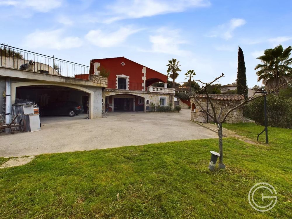 � vendre  Maison Contes (06390)