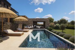  Villa � vendre 4 pi�ces 310 m�