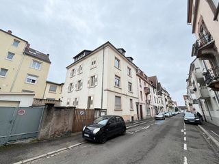  Immeuble � vendre 15 + pi�ces 331 m�