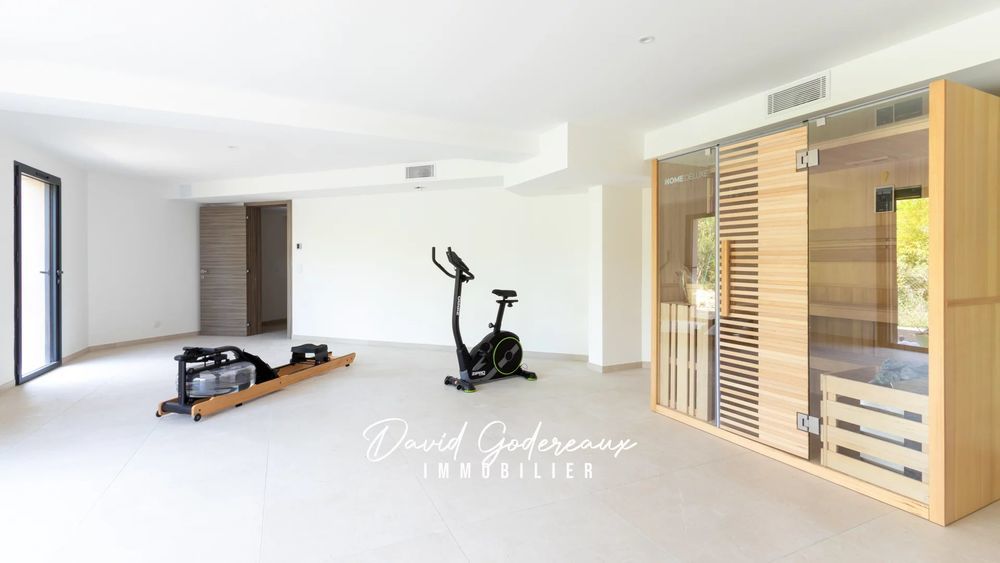 � vendre  Villa Saint-Rapha�l (83700)