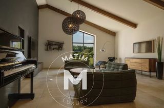  Villa � vendre 4 pi�ces 310 m�