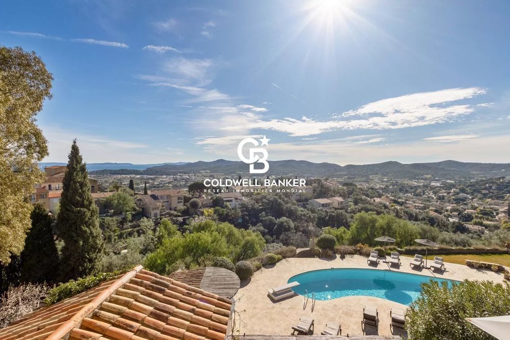 � vendre  Villa Bormes-les-Mimosas (83230)