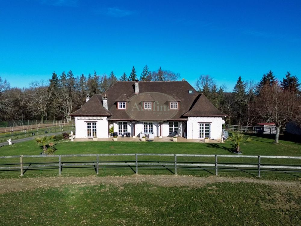 � vendre  Villa Laslades (65350)