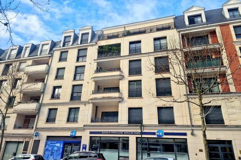   LOCATION APPARTEMENT CENTRE-VILLE AU RAINCY Appartement - 2 pi�ce(s) - 46 m�
