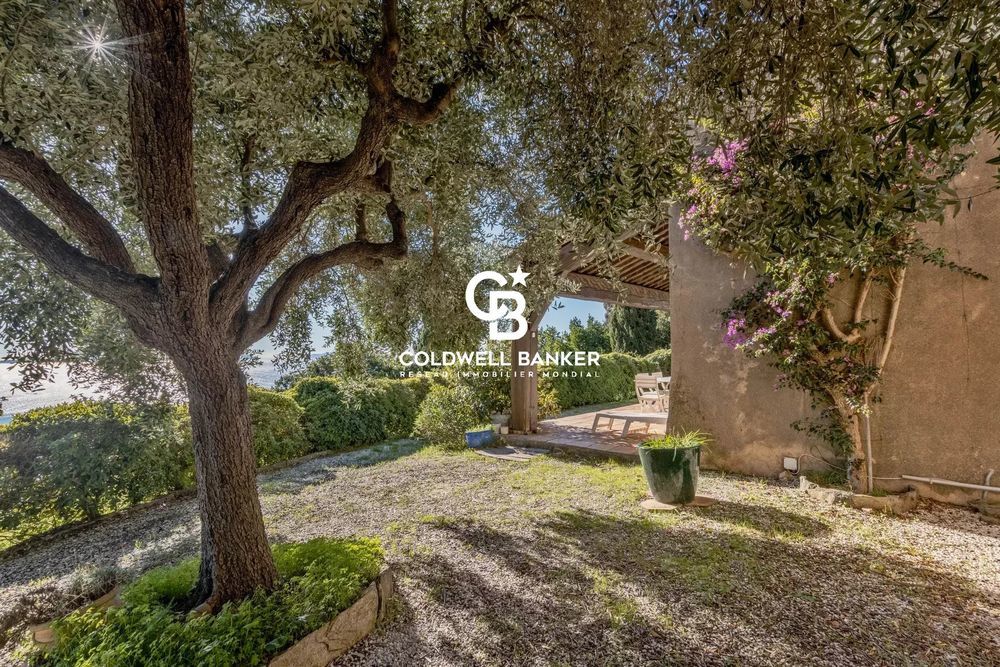 � vendre  Maison Rayol-Canadel-sur-Mer (83820)