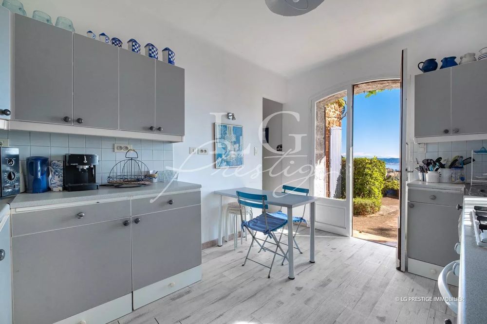 � vendre  Maison Th�oule-sur-Mer (06590)