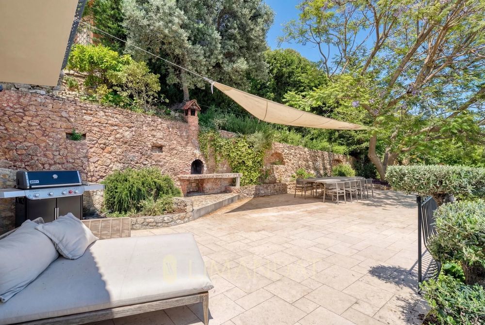 � vendre  Maison Roquebrune-Cap-Martin (06190)