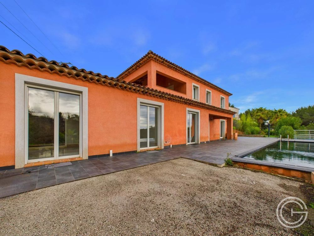 � vendre  Villa Cagnes-sur-Mer (06800)