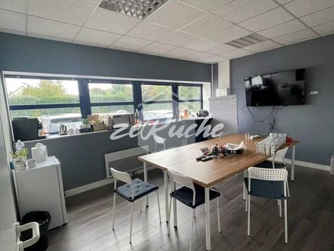 Espace de travail &agrave; louer &agrave; Mondeville 340 14120 Mondeville