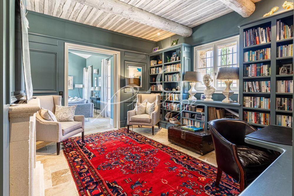 � vendre  Villa Tourrettes (83440)