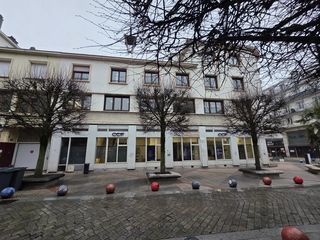  Immeuble � vendre 15 + pi�ces 550 m�