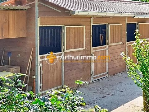   Maison avec 4,8 hectares et installations �questres - St Didier Maison - 4 pi�ce(s) - 107 m�