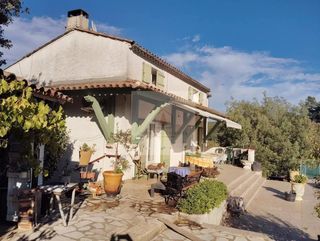  Maison � vendre 12 pi�ces 270 m�