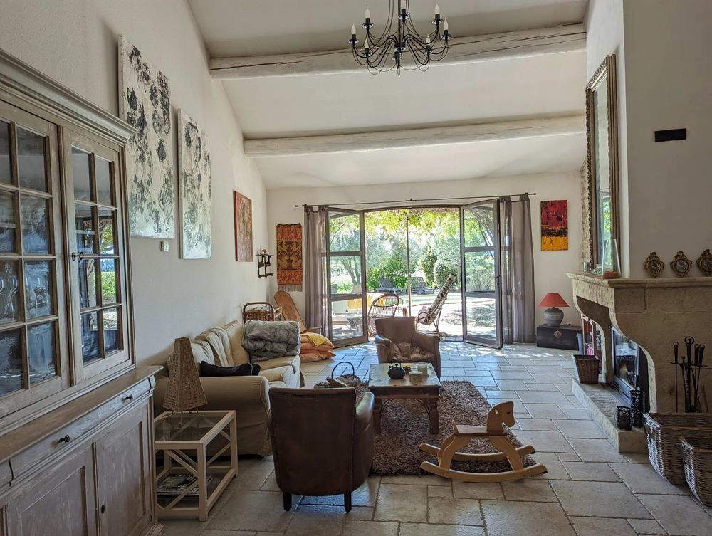 � vendre  Maison Orange (84100)