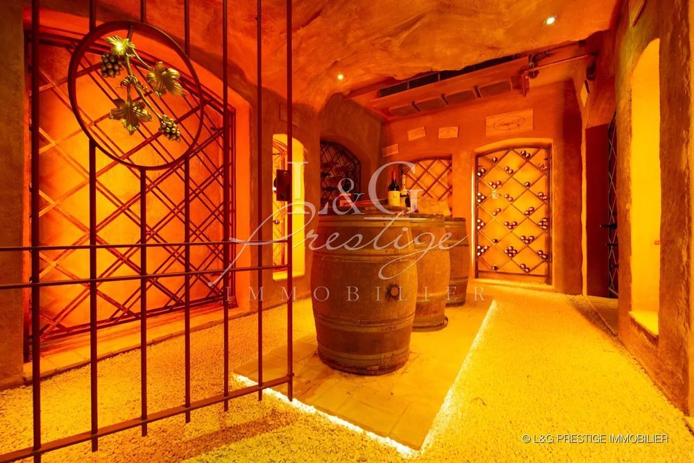 � vendre  Villa Th�oule-sur-Mer (06590)