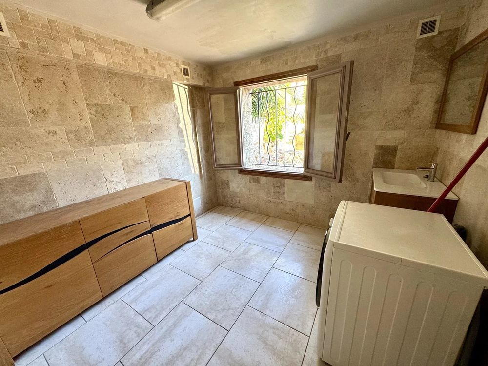 � vendre  Maison Vallauris (06220)