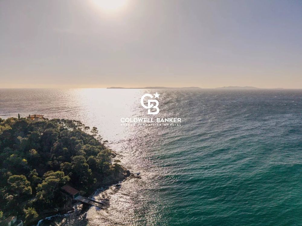 � vendre  Maison Rayol-Canadel-sur-Mer (83820)