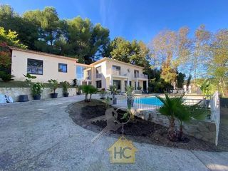  Maison � vendre 7 pi�ces 380 m�