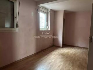  Immeuble � vendre 12 pi�ces 337 m�