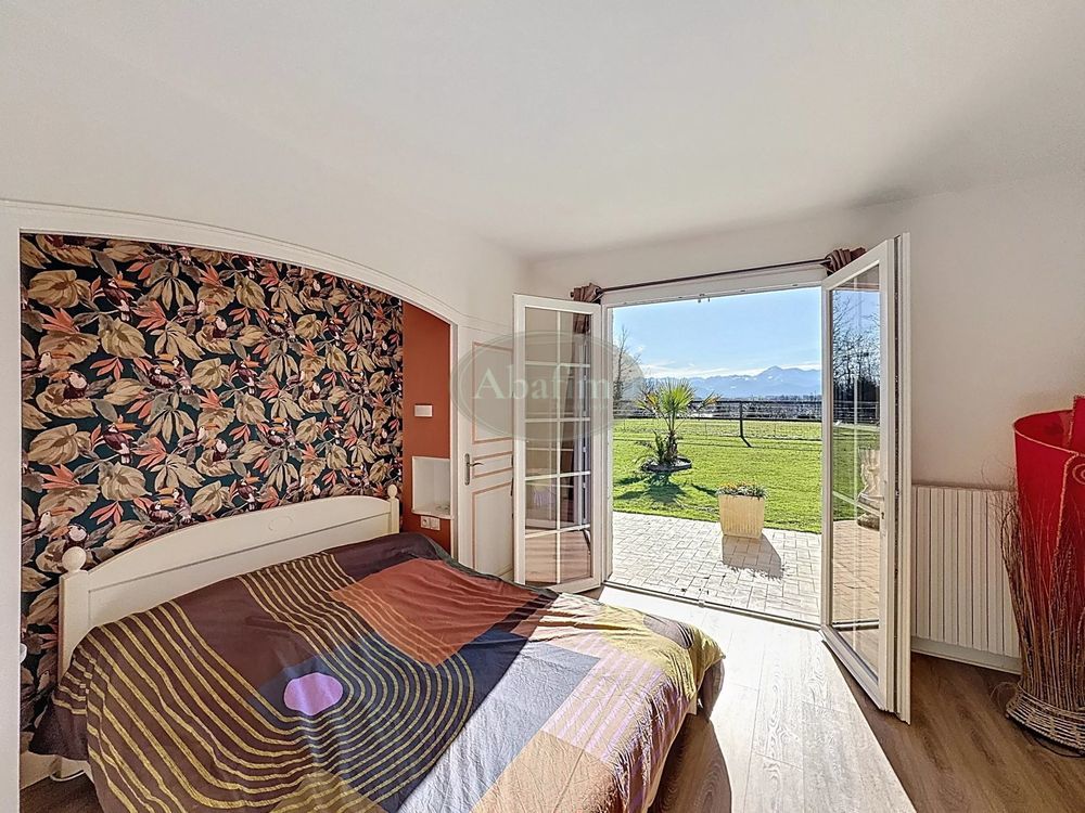 � vendre  Villa Laslades (65350)