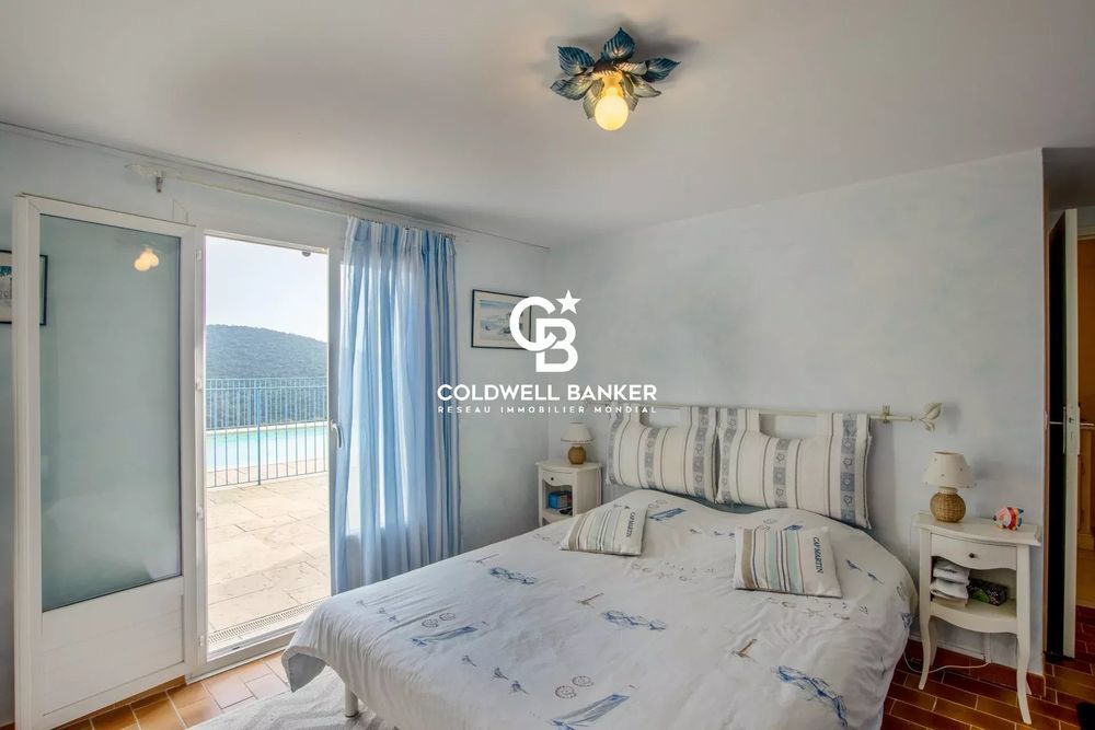 � vendre  Maison Cavalaire-sur-Mer (83240)