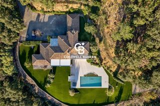  Maison � vendre 9 pi�ces 374 m�