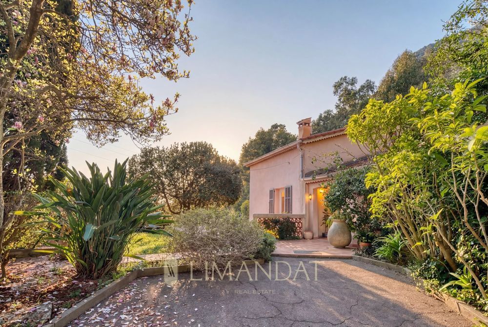 � vendre  Maison Roquebrune-Cap-Martin (06190)