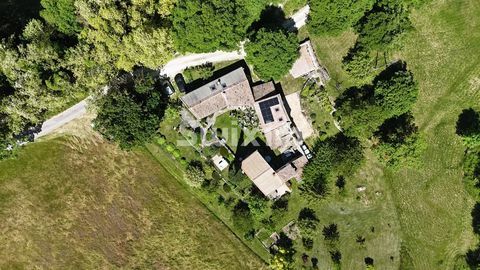   Ancienne ferme r�nov�e avec G�te et terrain 7500m2 Maison - 10 pi�ce(s) - 295 m�