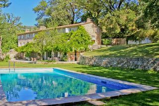  Villa � vendre 9 pi�ces 570 m�