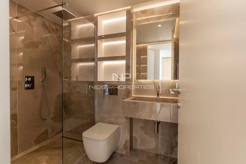 � vendre  Appartement Roquebrune-Cap-Martin (06190)