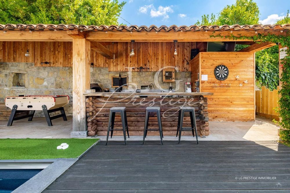 � vendre  Villa Montauroux (83440)