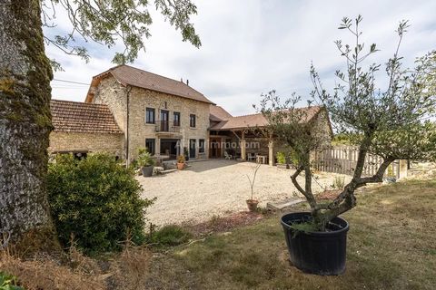   Maison/Villa 8 pi�ces Maison - 8 pi�ce(s) - 226 m�