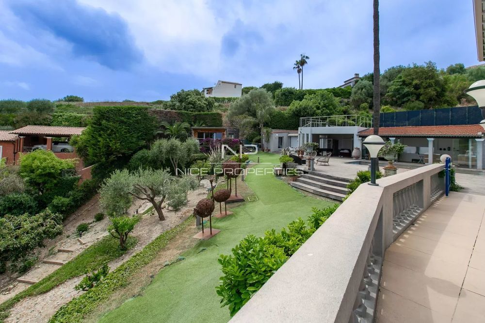 � vendre  Villa Nice (06200)