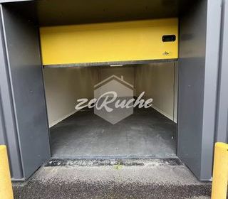 Parking / Garage � louer 75 m�