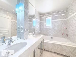  Appartement � vendre 5 pi�ces 132 m�