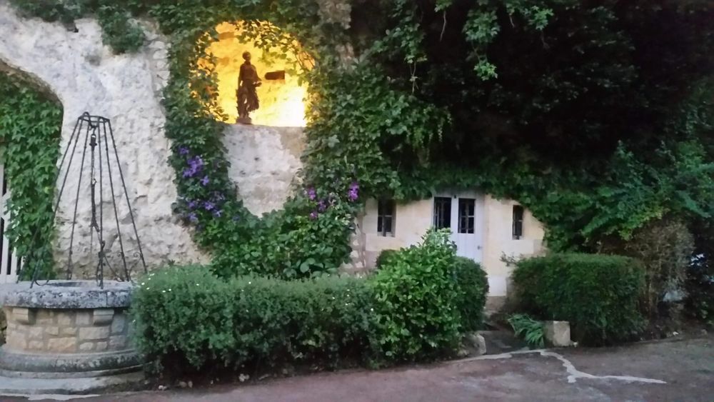 � vendre  Maison La Chartre-sur-le-Loir (72340)