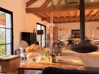  Villa � vendre 15 + pi�ces 430 m�