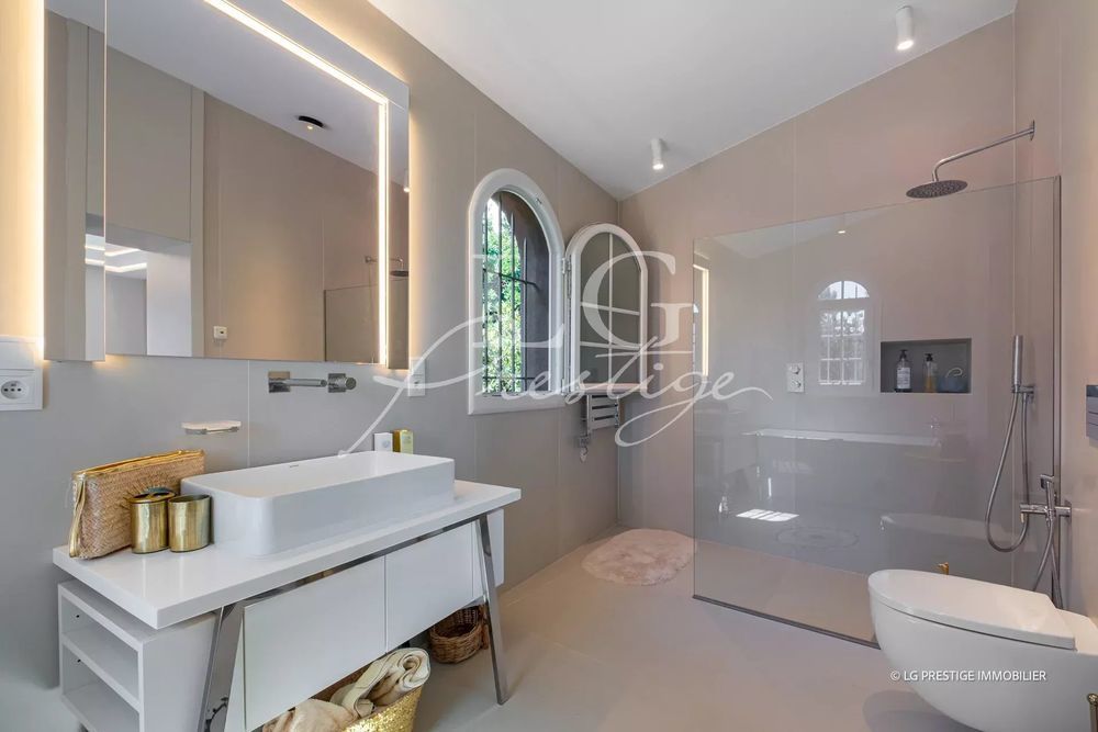 � vendre  Maison Th�oule-sur-Mer (06590)