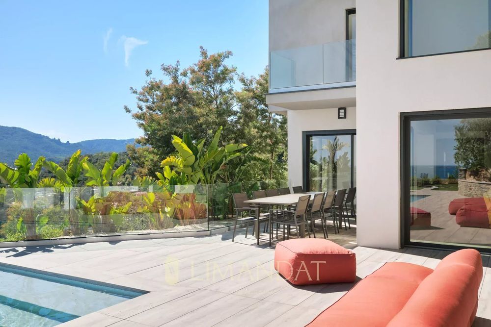 � vendre  Villa Mandelieu-la-Napoule (06210)