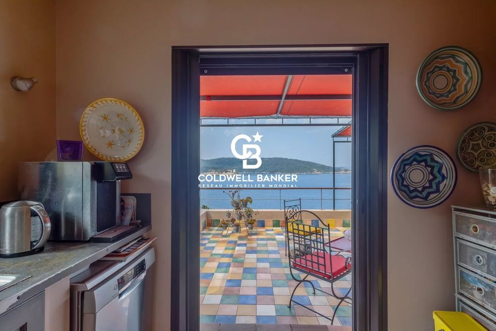 � vendre  Maison Hy�res (83400)