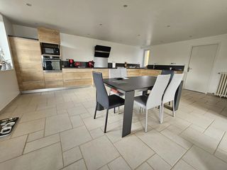  Maison � vendre 5 pi�ces 275 m�