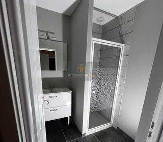  Immeuble � vendre 280 m�