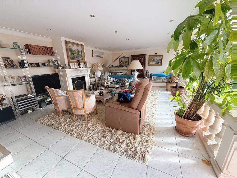 � vendre  Maison Vallauris (06220)