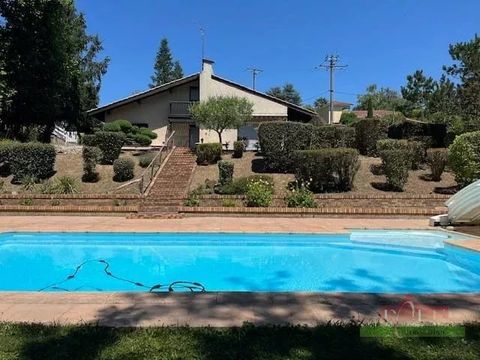   ESTRABLIN, cadre bucolique, Villa T5 de 112m� avec terrain de 27 Maison - 5 pi�ce(s) - 112 m�