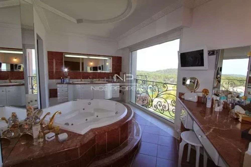 � vendre  Maison Mougins (06250)