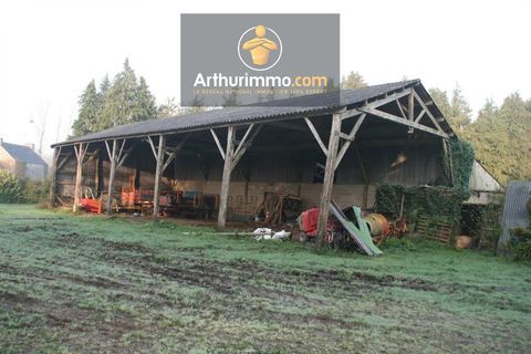 CRUGUEL HANGAR AVEC ETABLE ET TERRAIN 2 600 M&sup2; 29000 56420 Cruguel