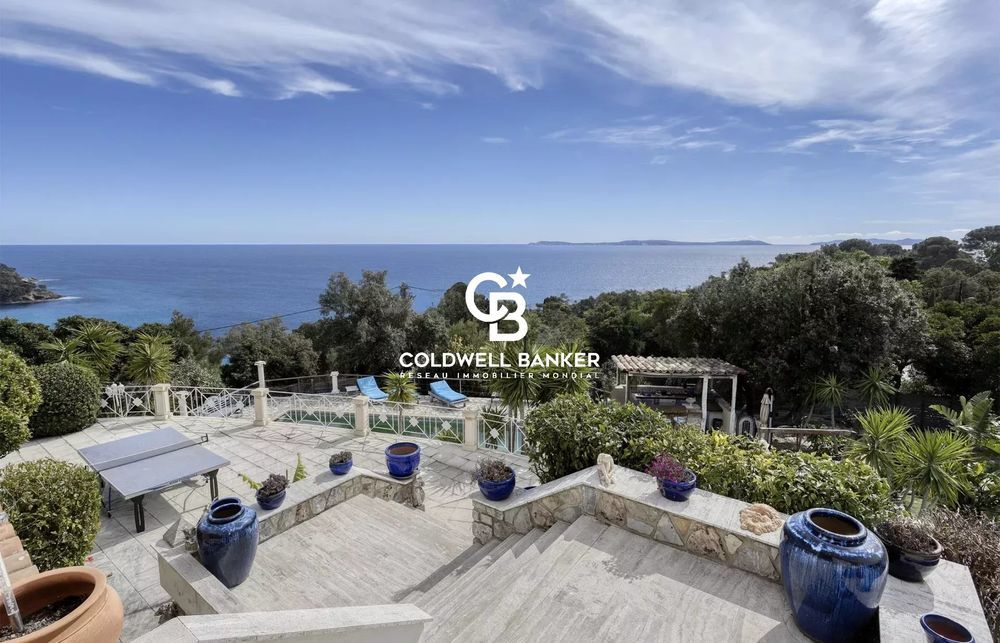 � vendre  Maison Rayol-Canadel-sur-Mer (83820)